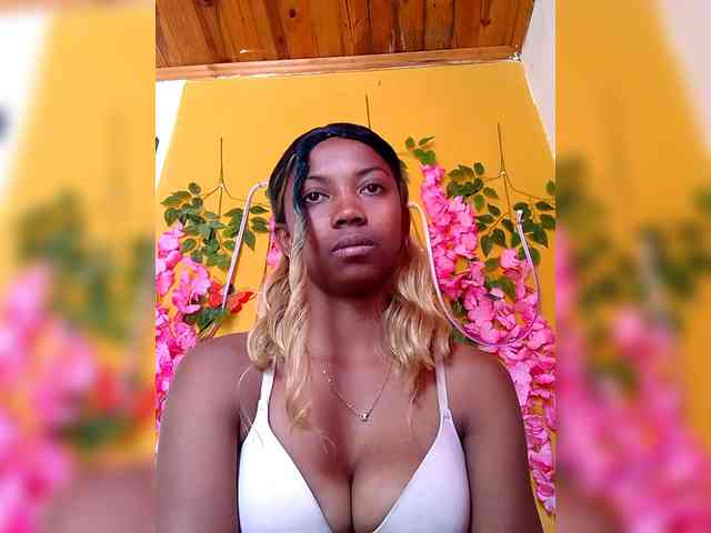 Sahsahsexy webcam