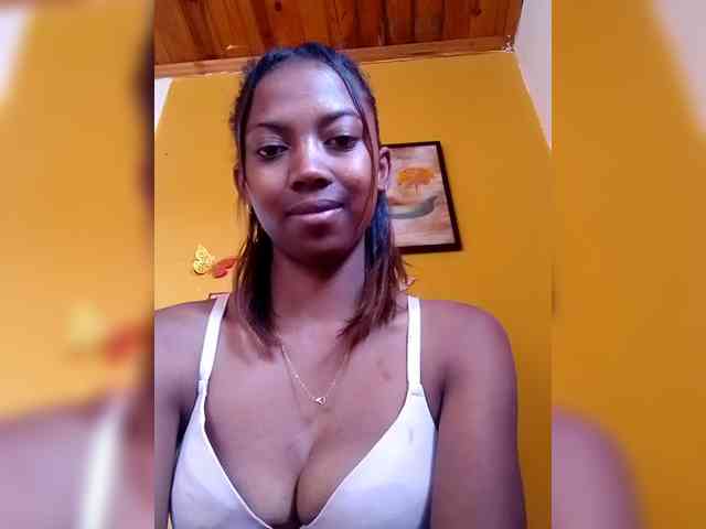 Sahsahsexy webcam