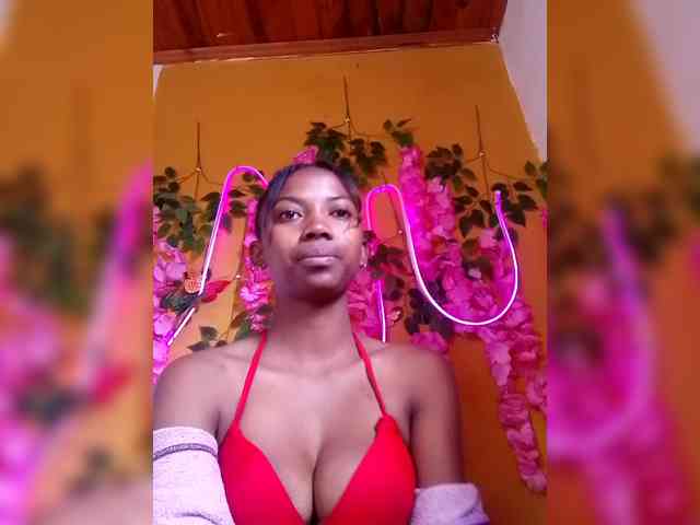 Sahsahsexy webcam