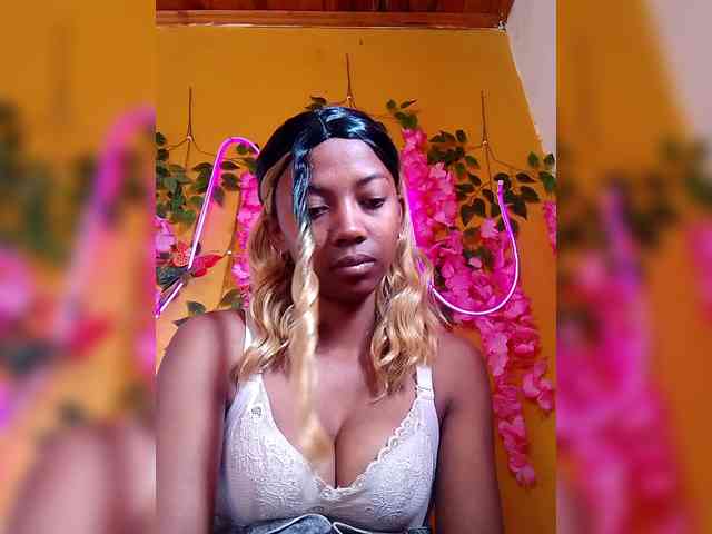 webcam striptease Sahsahsexy