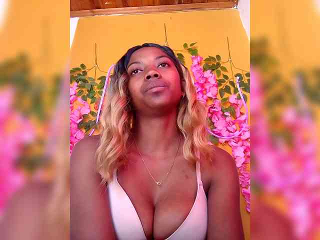 Sahsahsexy webcam