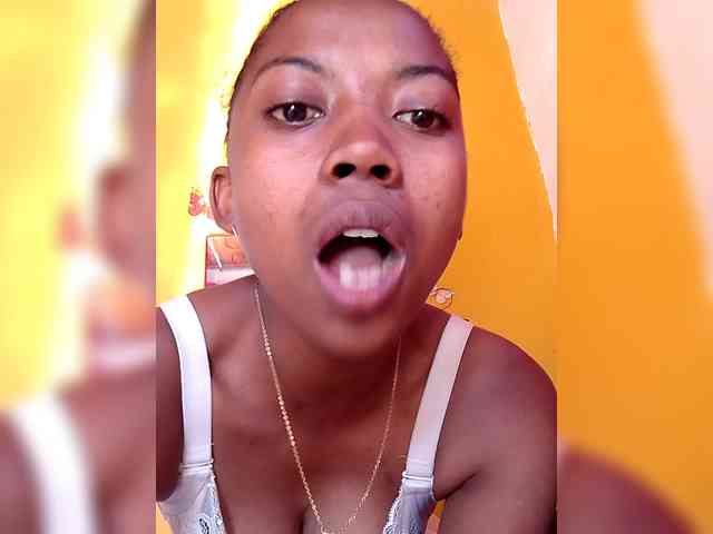 Sahsahsexy webcam