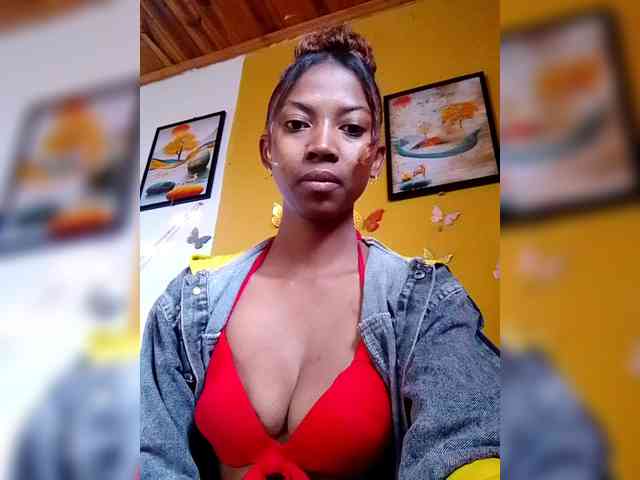 Modèle: Sahsahsexy