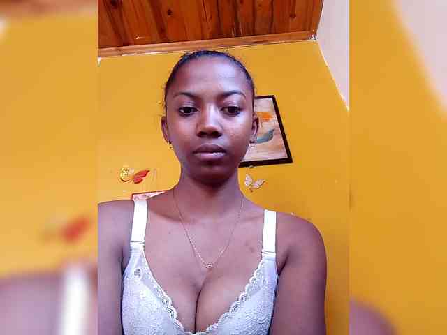 Sahsahsexy webcam
