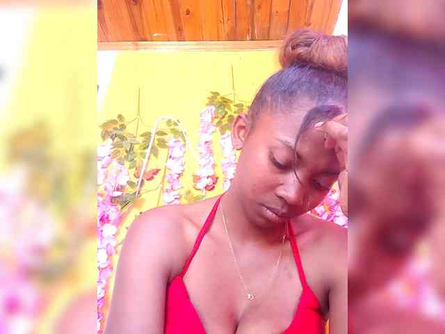 Sahsahsexy webcam