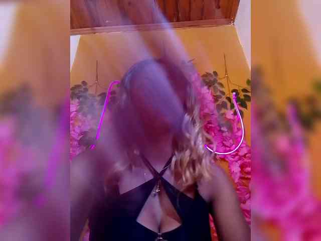 Sahsahsexy webcam