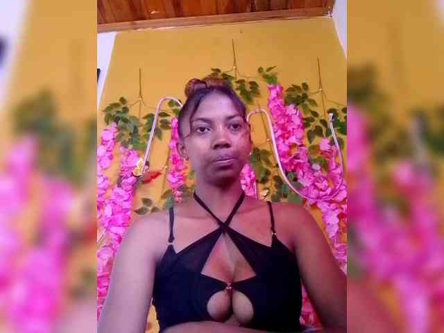 Sahsahsexy webcam