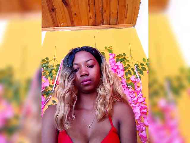 Sahsahsexy webcam