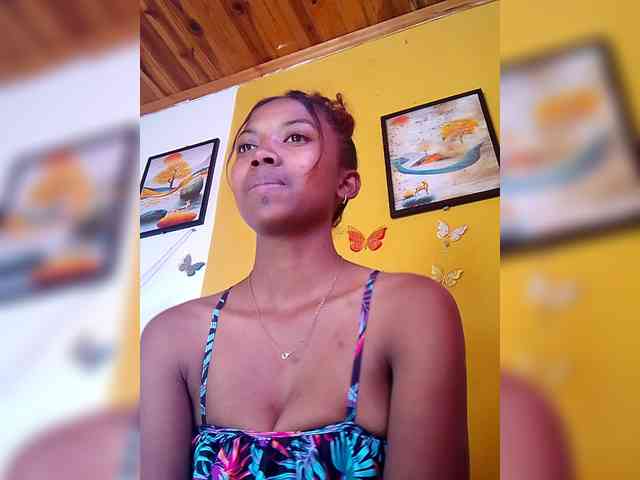 Sahsahsexy webcam