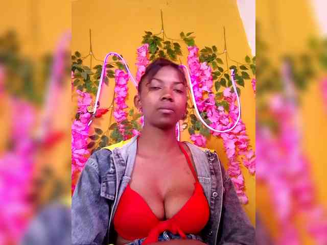 Sahsahsexy webcam