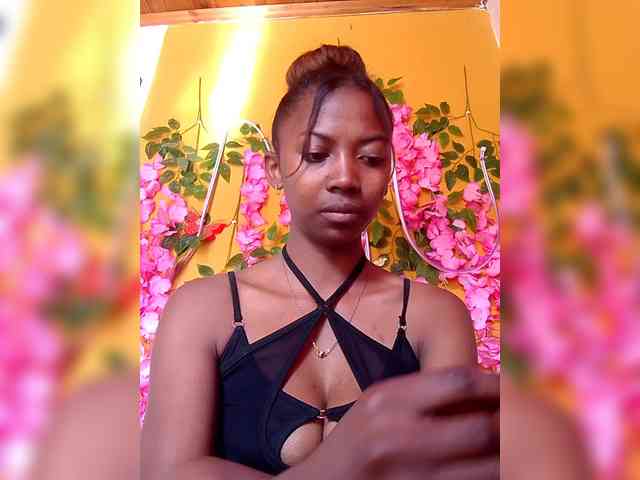 Modèle: Sahsahsexy