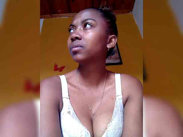 Sahsahsexy webcam