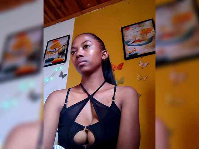 Sahsahsexy webcam