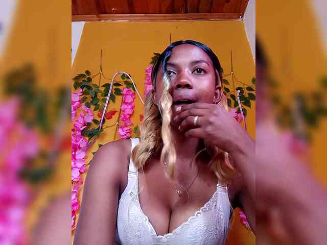 Sahsahsexy webcam
