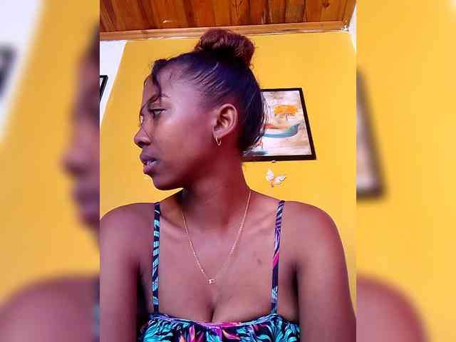 Modèle: Sahsahsexy