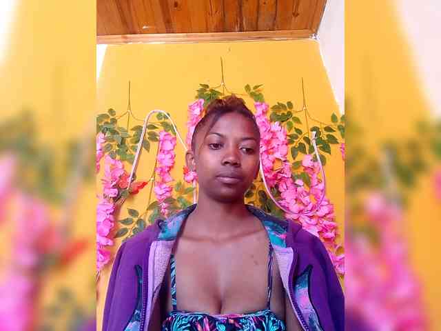 Sahsahsexy webcam