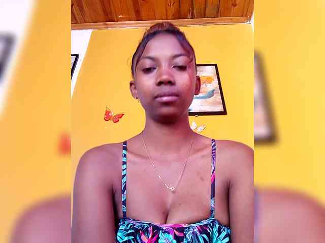 Sahsahsexy webcam