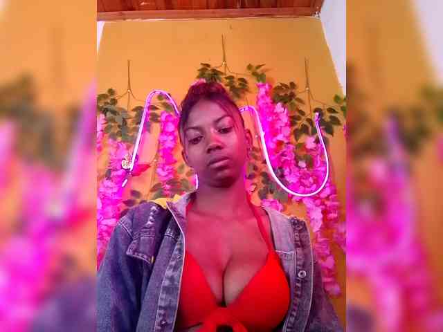 Sahsahsexy webcam