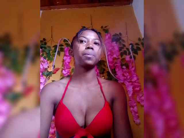 Sahsahsexy webcam