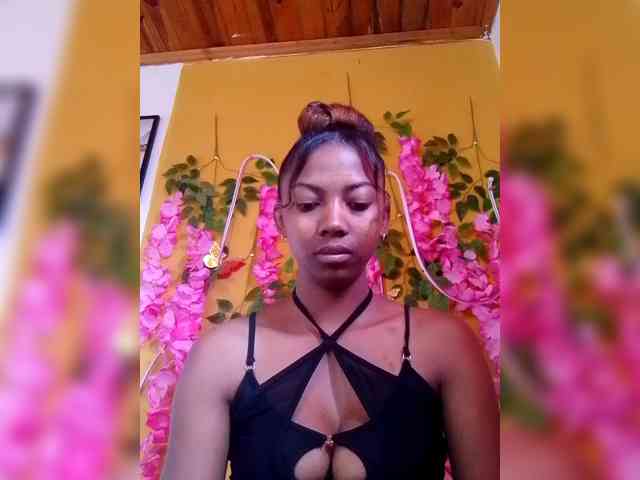 Modèle: Sahsahsexy