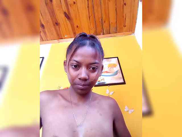 Sahsahsexy webcam