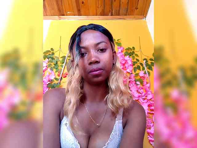 Sahsahsexy webcam