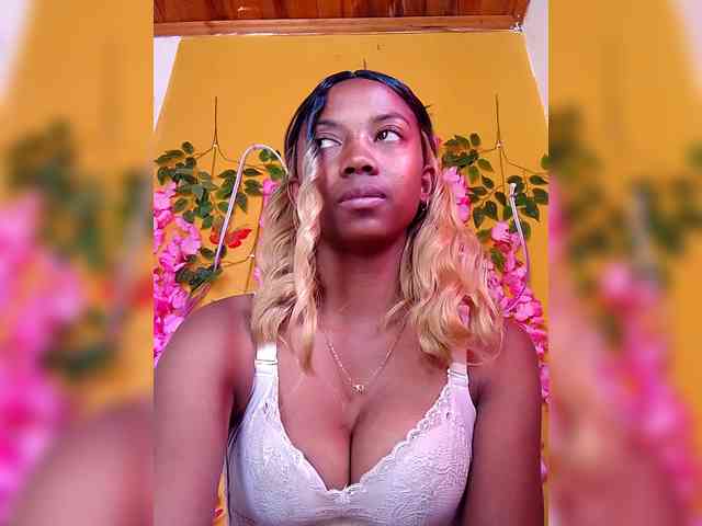 Sahsahsexy webcam