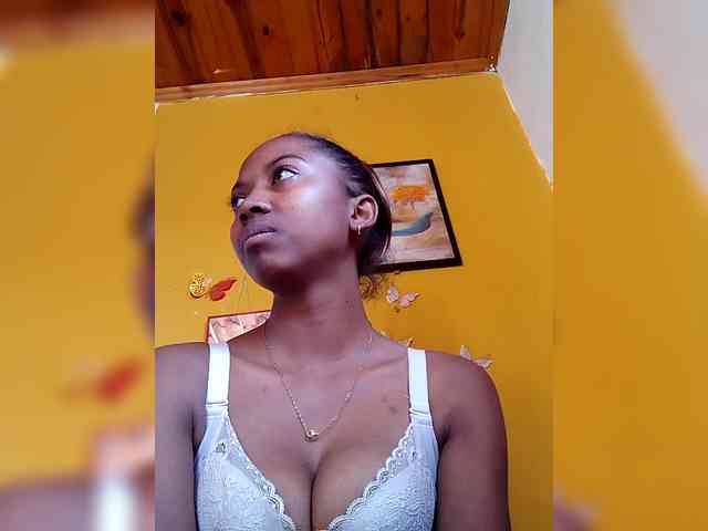 Sahsahsexy webcam