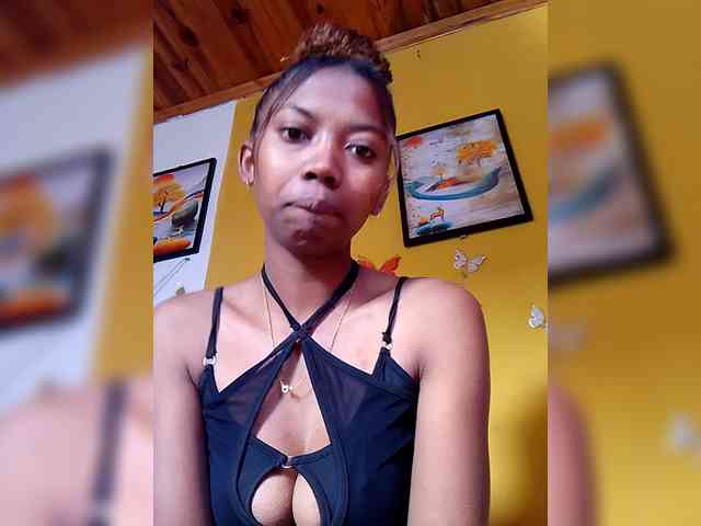 Sahsahsexy webcam