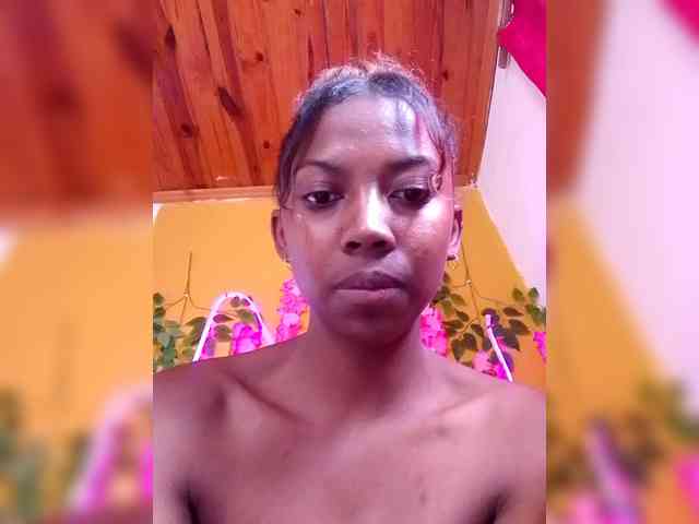 Sahsahsexy webcam