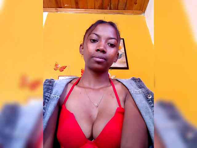 Sahsahsexy webcam
