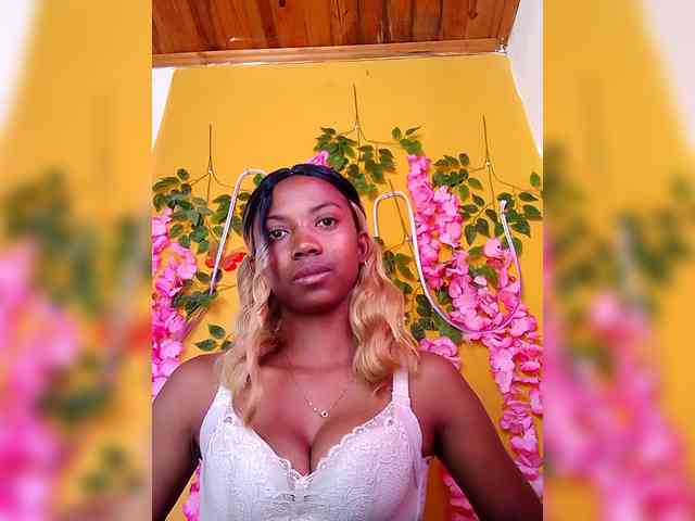 Sahsahsexy webcam