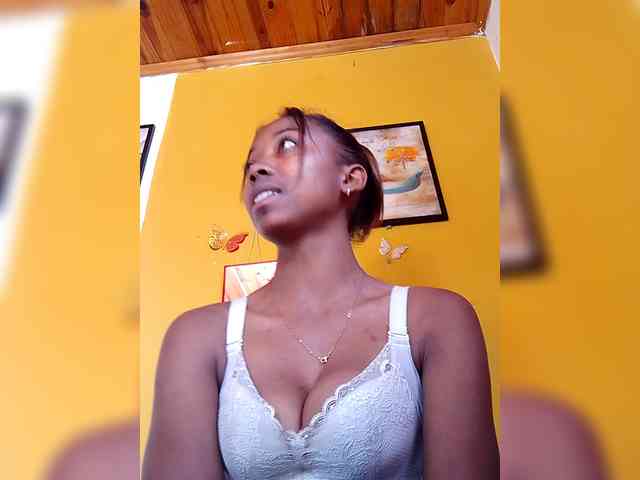 Sahsahsexy webcam