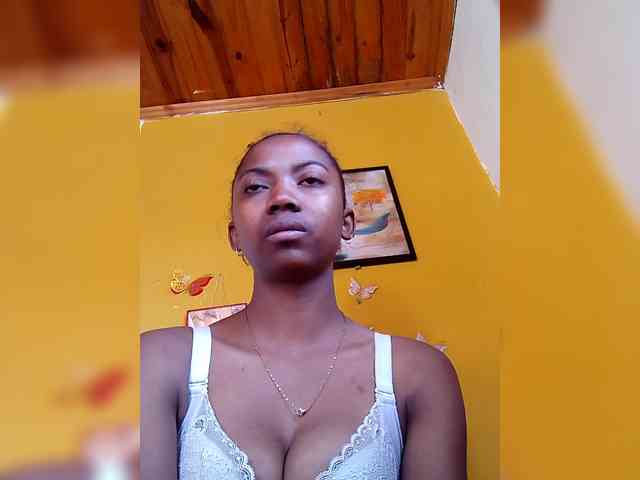 Sahsahsexy webcam