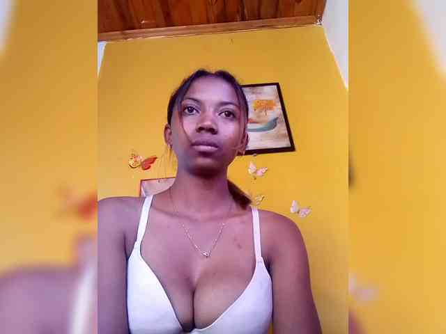 Sahsahsexy webcam