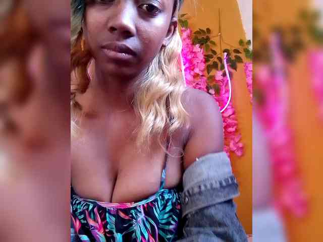 Sahsahsexy webcam