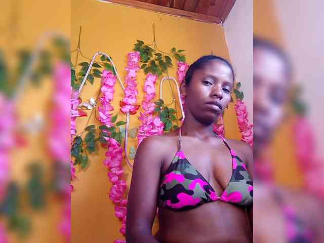 Modèle: Sahsahsexy
