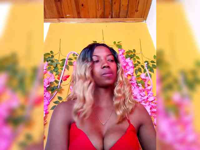 Sahsahsexy webcam