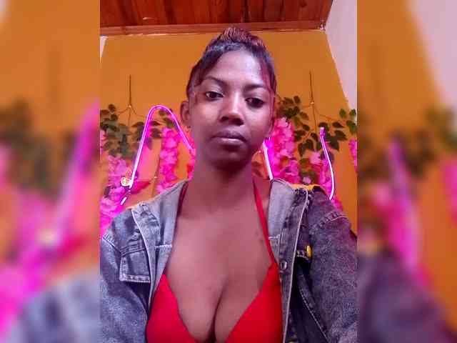 Sahsahsexy webcam