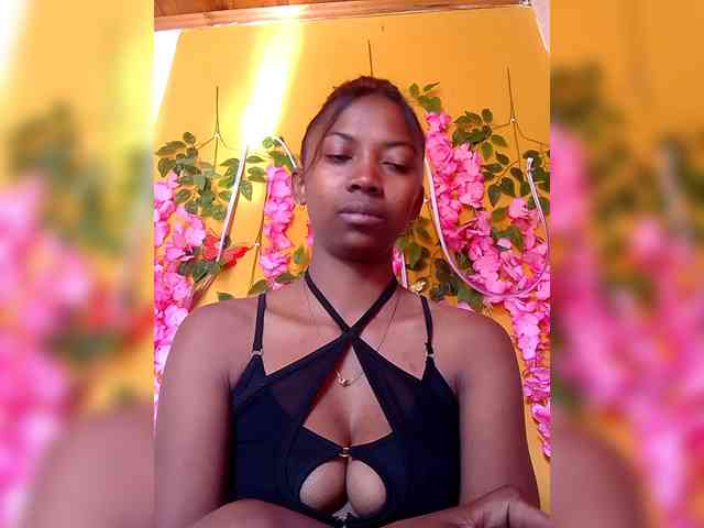Sahsahsexy webcam