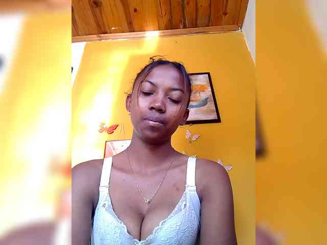 Sahsahsexy webcam