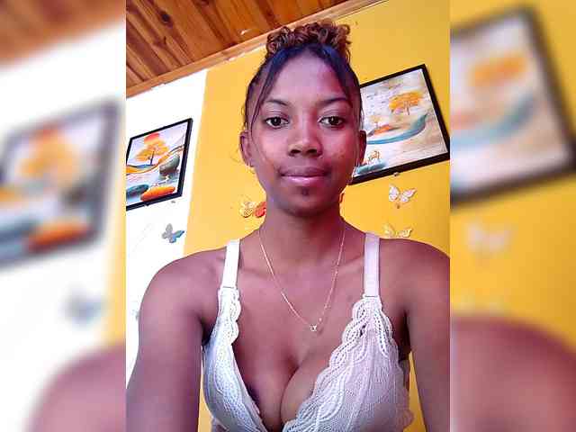 Sahsahsexy webcam