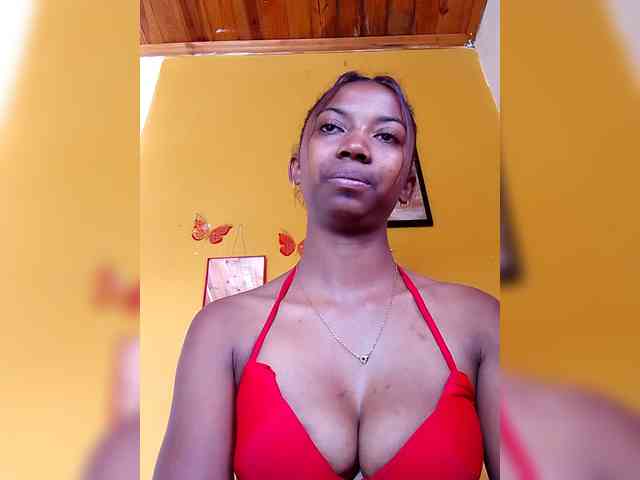Sahsahsexy webcam