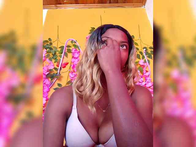 Sahsahsexy webcam
