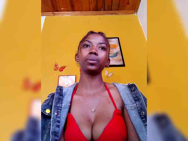 Sahsahsexy webcam