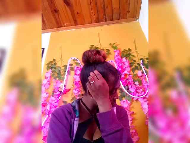 Sahsahsexy webcam