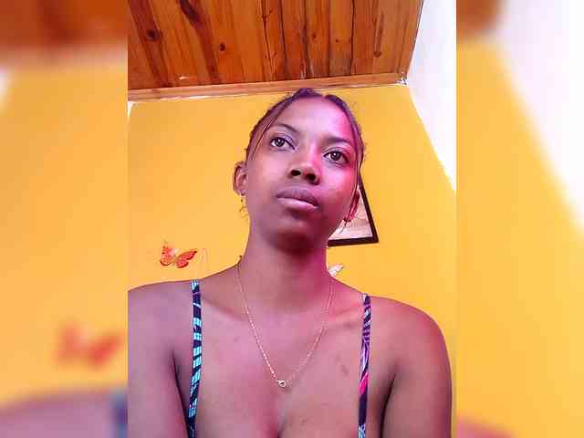 Sahsahsexy webcam