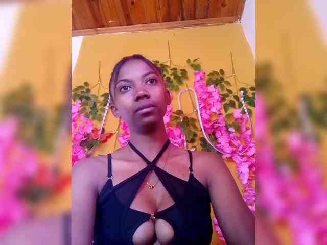 Sahsahsexy webcam