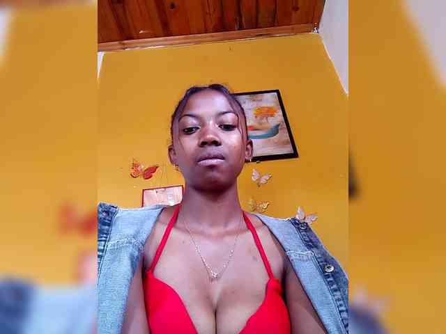 Sahsahsexy webcam