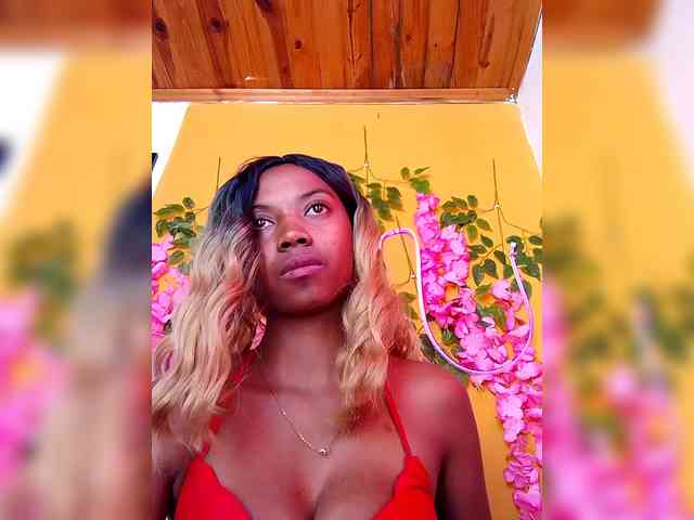 Sahsahsexy webcam